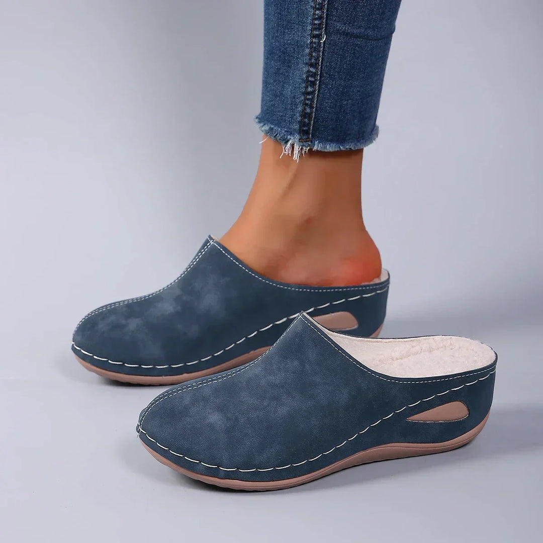 CloudStep | Orthopedic Slippers with Daily Comfort and Timeless Home Style