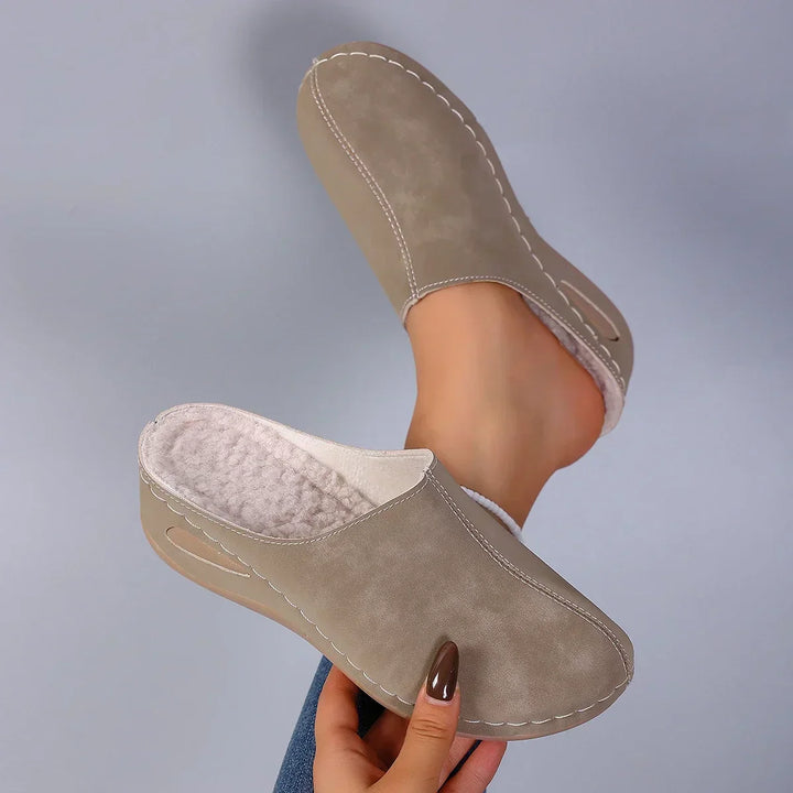 CloudStep | Orthopedic Slippers with Daily Comfort and Timeless Home Style